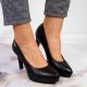 10. Mattschwarze Plateau-Pumps von Sergio Leone
