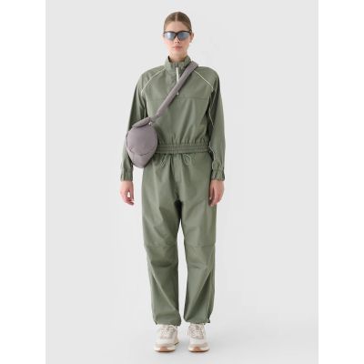 4. Lässige Oversize-Fallschirmhose für Damen 4F 4FRSS24TTROF1330-44S