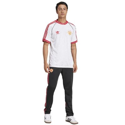 4. adidas Manchester United Auswärtstrikot 91 JF0376