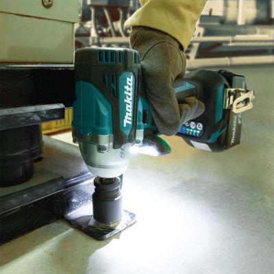 5. MAKITA DTW301Z Akku-Schlagschrauber 1/2" 18V Schwarz, Blau