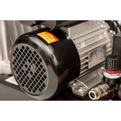 7. NEO Tools 12K031 Kompressor