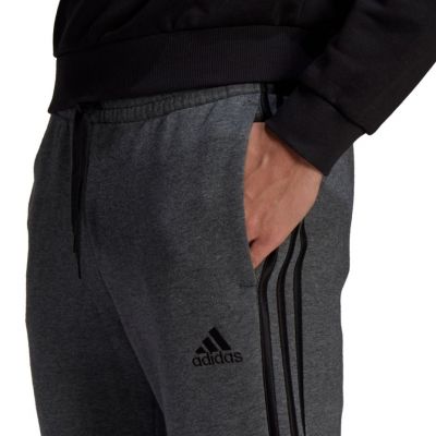 5. adidas Essentials Tapered Cuff 3 Stripes M GK8826 Hose