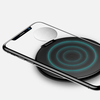 7. Baseus Bullet An On-board Magnetic Bracket Auto Halterung Magnet Handyhalter für Armaturenbrett schwarz (SUYZD-01)