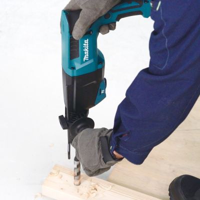 2. Makita Bohrhammer 800 W HR2670FT 3,0 J