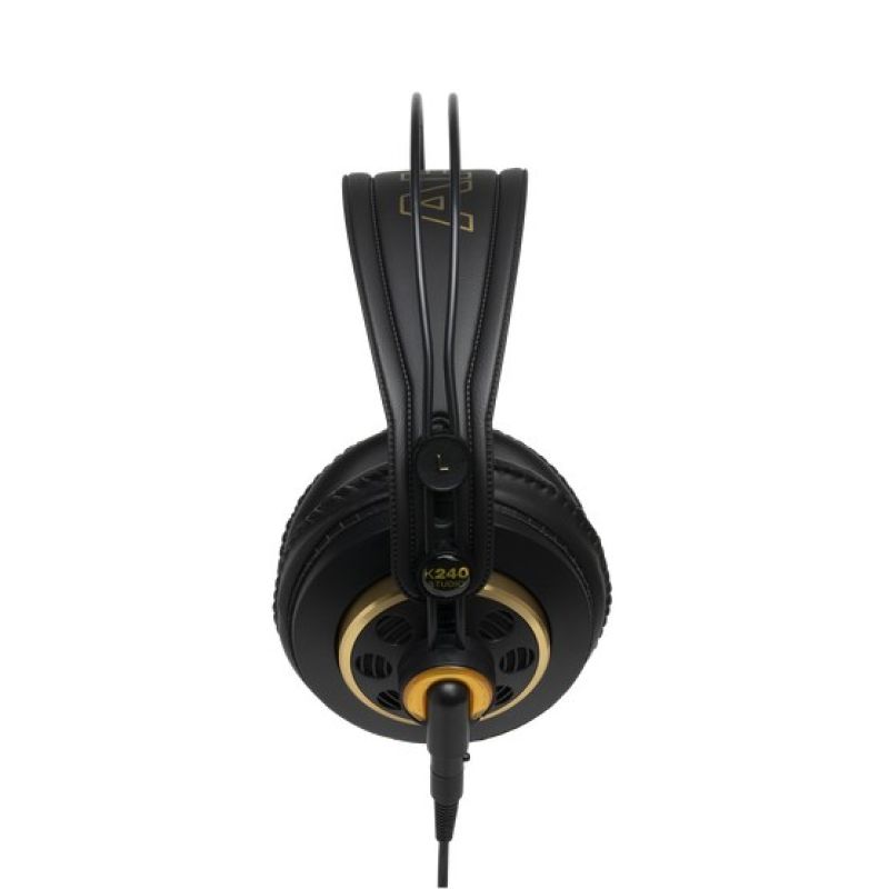 8. AKG K240 Studio – Ohraufliegender, halboffener Studio-Kopfhörer