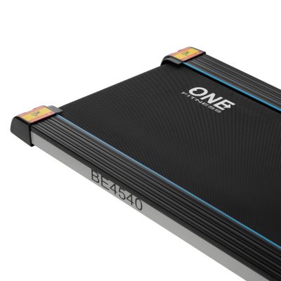 9. ONE FITNESS BE4540 Elektrisches Laufband mit Massagefunktion