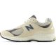 8. New Balance M2002RFA Unisex-Sportschuhe