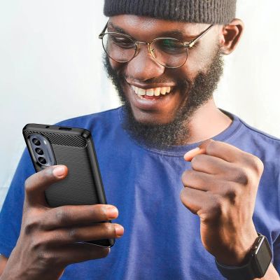 7. Carbon Case für Motorola Moto G62 5G flexible Silikon-Carbon-Hülle schwarz