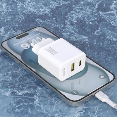 2. Dudao A27TCEU PD 30W GaN USB-A/USB-C-Wandladegerät mit USB-C-Kabel – Weiß
