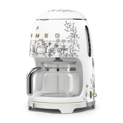 22. SMEG DCF02WHEU Kaffeemaschine