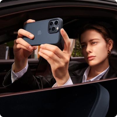 4. Tech-Protect MagMat Hülle für Nothing Phone 3 Schwarz und Transparent