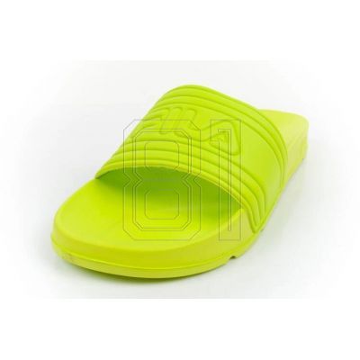 4. Fila M FFM0204.2004 Flip-Flops