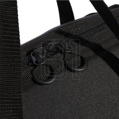 6. adidas Arzttasche JM9241