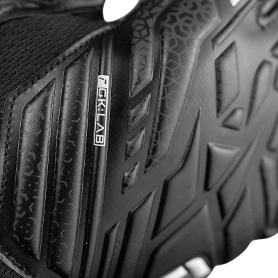 13. Reusch Attrakt Resist 5570615 7700 Torwarthandschuhe