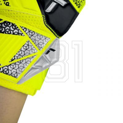 7. Reusch Attrakt Solid Jr 5572515 2014 Torwarthandschuhe