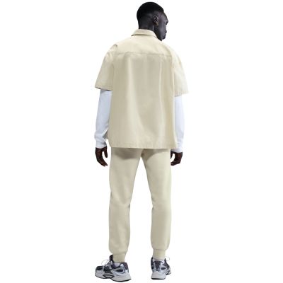 7. Nike Club BB Jogger Creme Herrenhose FN3787 229