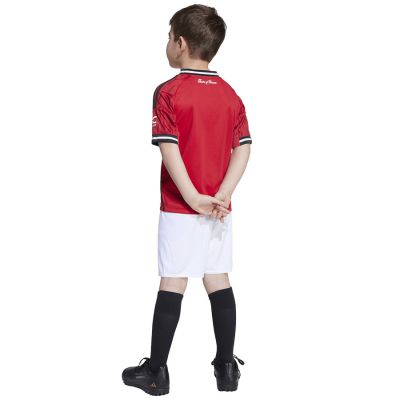 4. Adidas Manchester United Heimtrikot JP3019