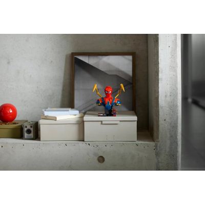 8. LEGO Marvel Super Heroes 76326 Iron Spider-Man Büste