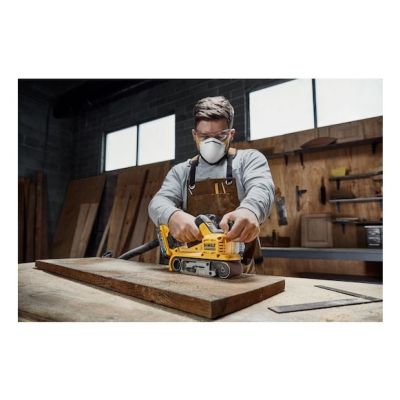 12. DeWALT DCW220NT-XJ Tragbarer Bandschleifer, Schwarz, Gelb