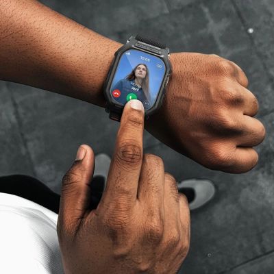 7. Spigen Lite Fit Pro Armband + Displayschutzfolie aus gehärtetem Glas für Apple Watch Ultra 49 mm – Schwarz