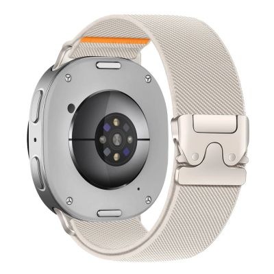 2. Tech-Protect Nylon-Armband mit Verschluss für Samsung Galaxy Watch 40/44/46 mm – Beige