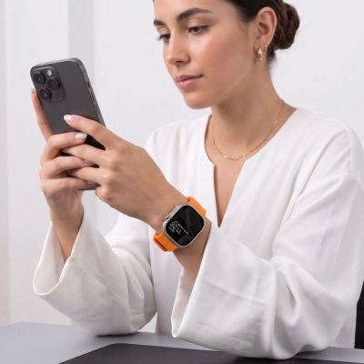 4. Tech-Protect Motion Armband für Apple Watch 44 / 45 / 46 / 49 mm – Orange