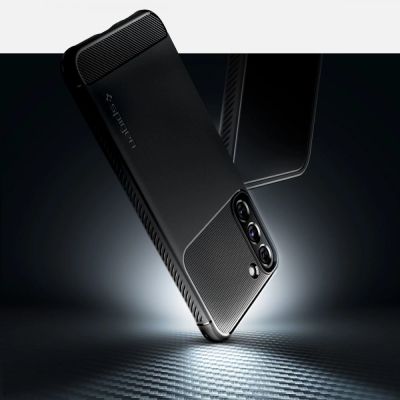 7. Spigen Rugged Armor Hülle für Samsung Galaxy S22 – Mattschwarz