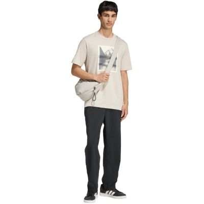 6. adidas Herren Outdoor Kajak Grafik T-Shirt beige KB2541