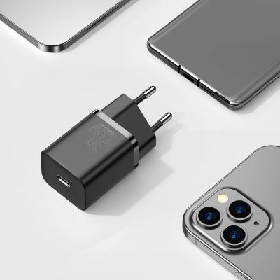 11. Baseus Super Si 1C Schnellladegerät USB Typ C 20W Power Delivery + USB-Kabel Typ C - Lightning 1m schwarz (TZCCSUP-B01)