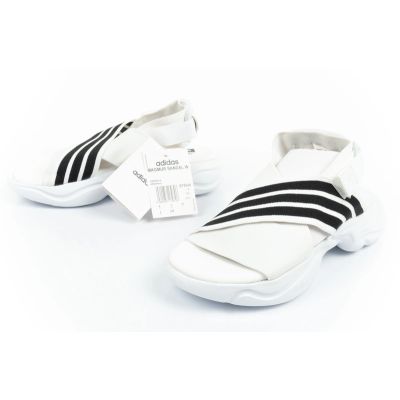 19. Adidas Magmur Sandal W EF5848 Sandalen