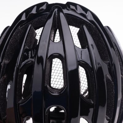 4. PELETON Helm