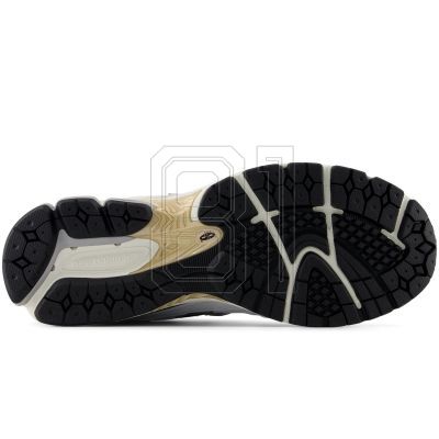 8. New Balance M2002RPN Schuhe