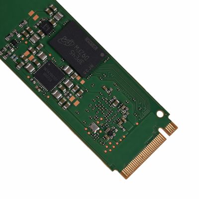 4. Micron 7450 PRO 3,84 TB M.2 SSD (22x110) NVMe Gen4 MTFDKBG3T8TFR-1BC1ZABYYR (DWPD 1)