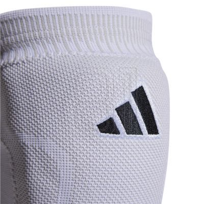 4. adidas Primeknit KP IW1499 Volleyball-Knieschoner