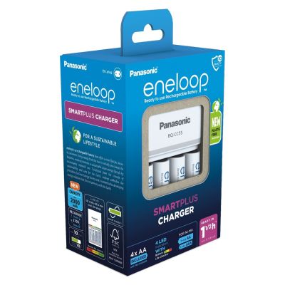 2. PANASONIC SMARTPLUS LADEGERÄT + 4x AA ENELOOP 2000 mAh