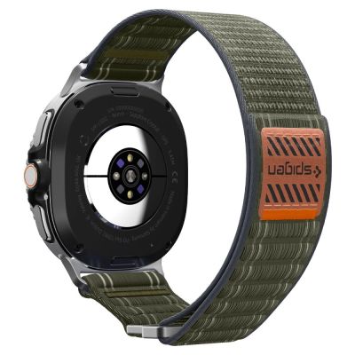 7. Spigen WBF0 Armband für Samsung Galaxy Watch 40/44/46 mm - Grün