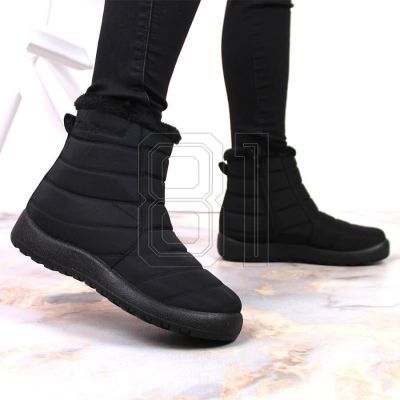 12. Waterproof snow boots with a zipper NEWS W EVE181A black