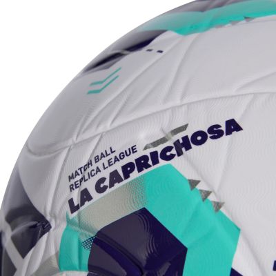 4. Adidas Queens League Fußball in Weiß, Lila und Grün KE8232