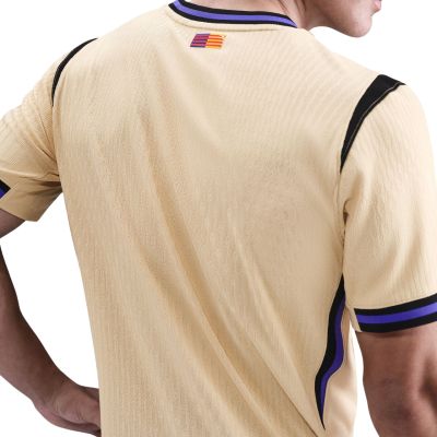 7. Nike FC Barcelona Auswärtstrikot 2025/26 Herren Beige HJ4554 784