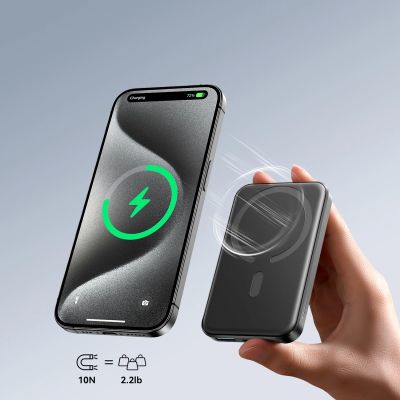 8. Powerbank Joyroom JR-W020 Mini 5000 mAh USB-A USB-C induktiv 20 W – schwarz + USB-C/USB-C-Kabel