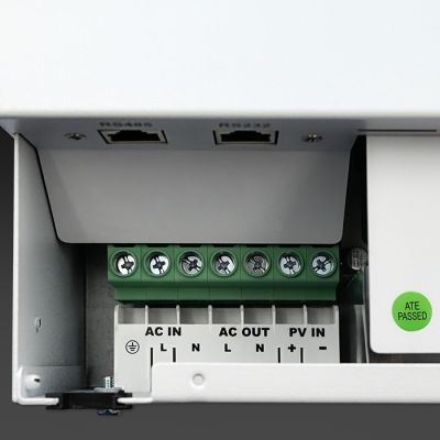 7. Qoltec Hybrid-Off-Grid-Solarwechselrichter 3500 W | 100 A | 24 V | MPPT | BMS | WLAN-Option | Sinus | Leistungsfaktor 1,0