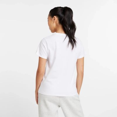 6. New Balance Sport Jersey Logo T-Shirt W WT43582WT