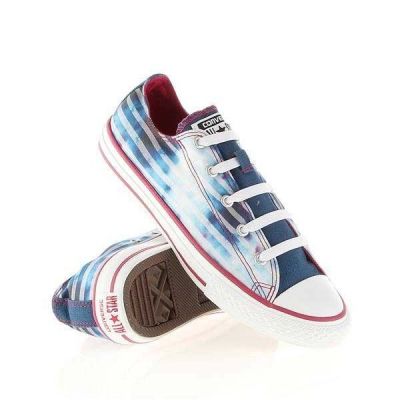 8. Converse Chuck Taylor As 647727C