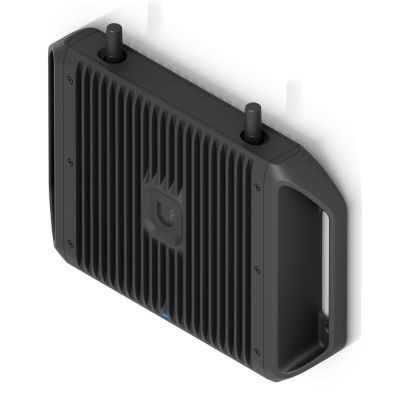 12. Ubiquiti UCG-Industrie-Gateway/Controller 1000, 2500, 10000 Mbit/s