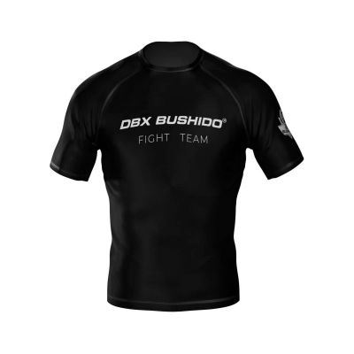 16. Der Kompressions-Rashguard „Team“ besteht aus DBX MORE DRY M-Material.