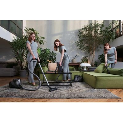 30. Hoover HP105HM 011 2 l Staubsauger, beutellos, 700 W