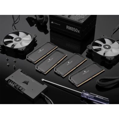 4. Corsair Dominator Platinum RGB, DDR5, 32 GB, 6400 MHz, CL32