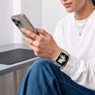 4. Tech-Protect Silikonarmband für Apple Watch 40/41/42 mm – Hellgrün