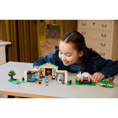 4. LEGO ANIMAL CROSSING 77056 Blathers und die Museumssammlung