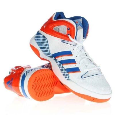 8. Adidas Attitude MC G07020